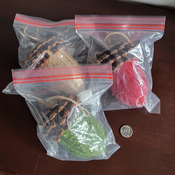 Handmade Decor Sweater Knit Jumbo Pincones, Set of 3 - Picture 5 of 5